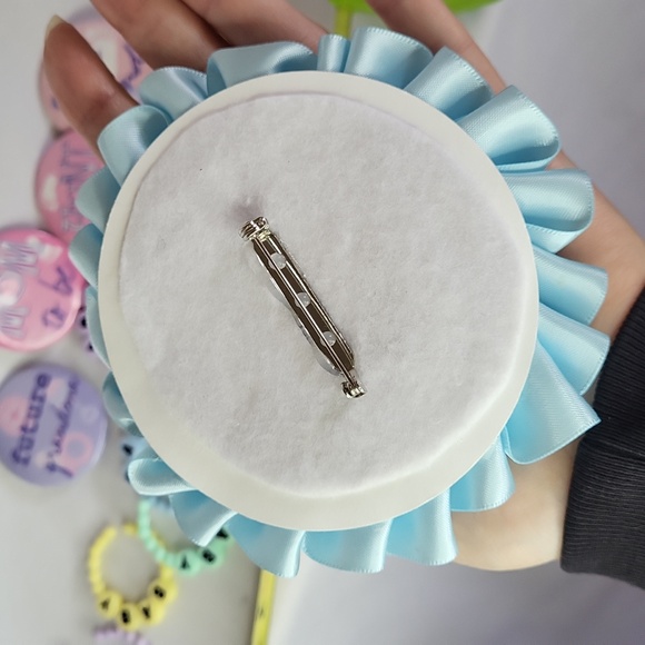 Baby shower Party favors either gender buttons plastic bracelets hostess pin - Picture 4 of 10